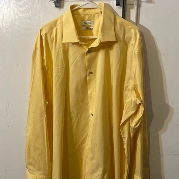 Calvin Klein Shirt - Picture 1 of 3